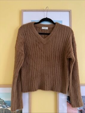 Babaton Soft Camel V-Neck Fuzzy Sweater